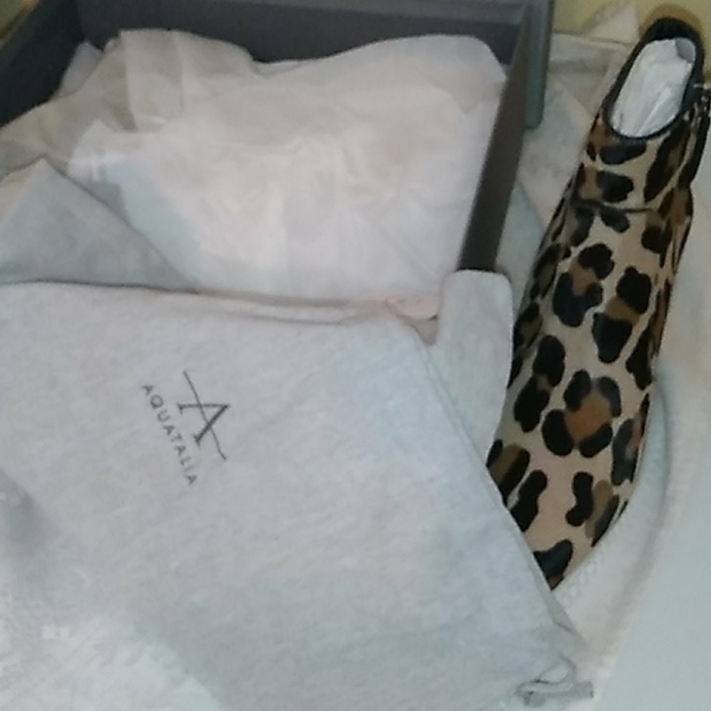 Aquatalia Marilisa Haircalf Bootie - Picture 5 of 12